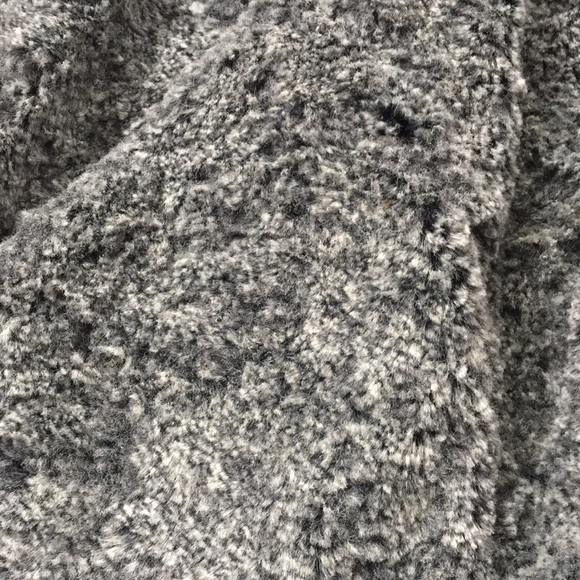 hinge grey faux fur coat SIZE SMALL - Picture 9 of 13